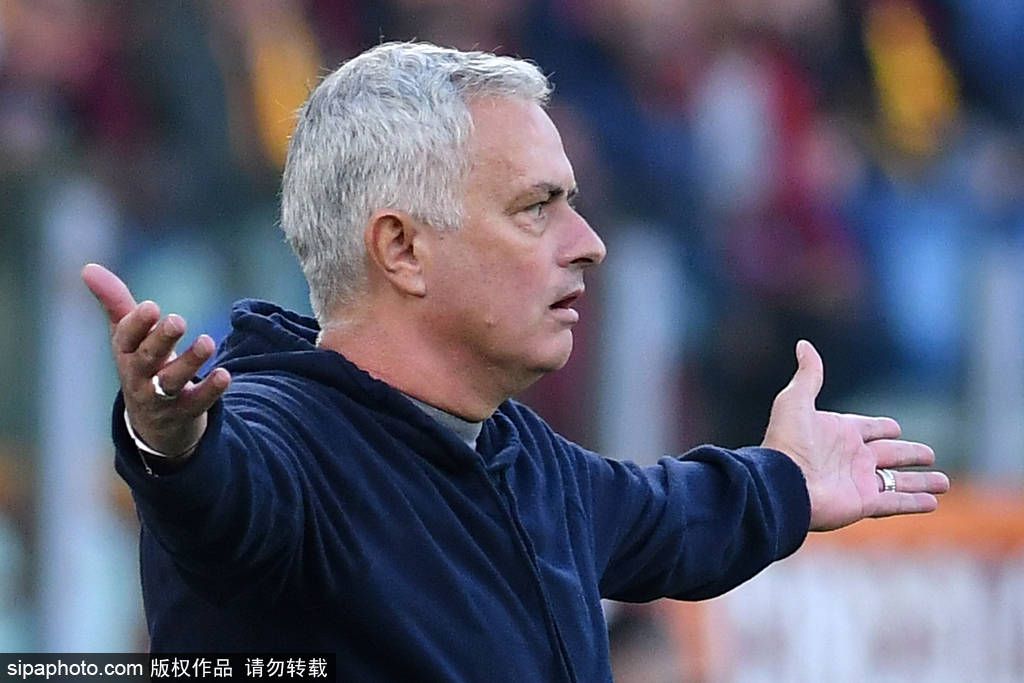 他之前在欧冠比赛中也曾这样做过，在关键比赛中表现出色。